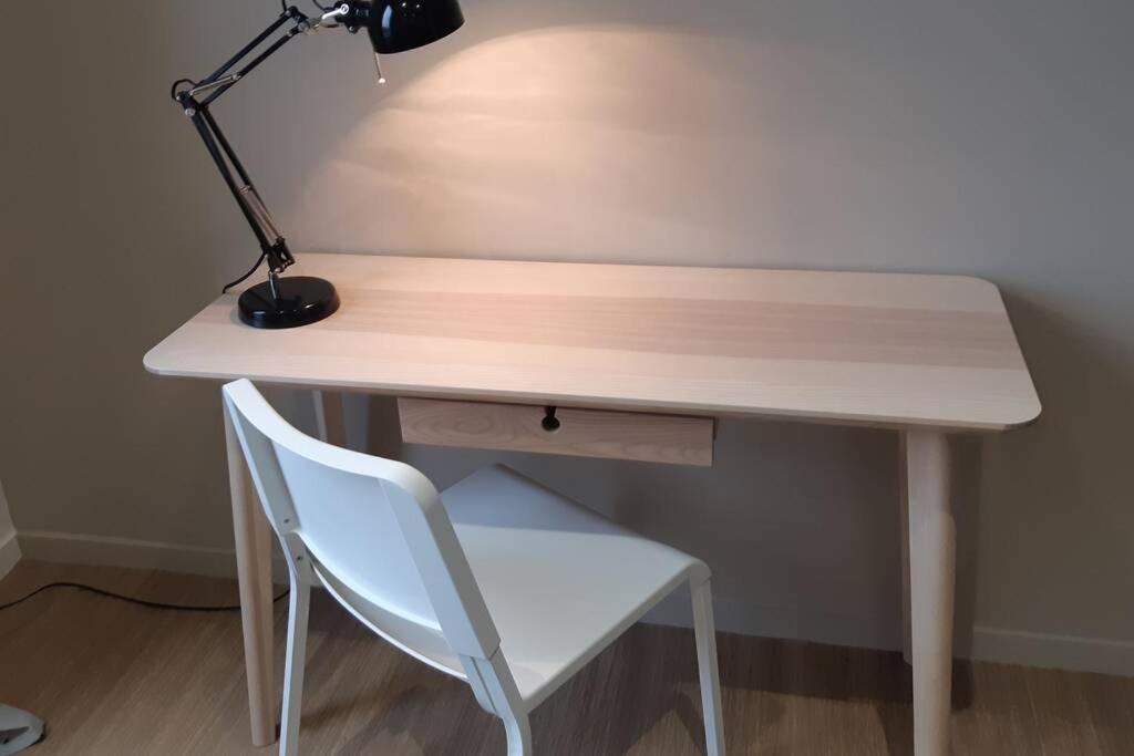 Monti Hypercentre Parking, Wifi Apartment มองติวิลิเยร์ ภายนอก รูปภาพ